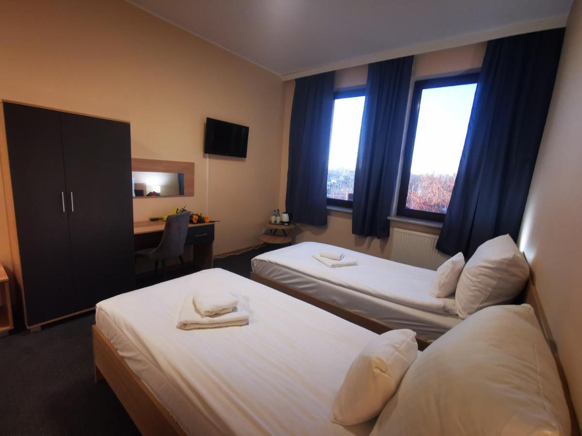 Fort Hotel Warsaw Luaran gambar